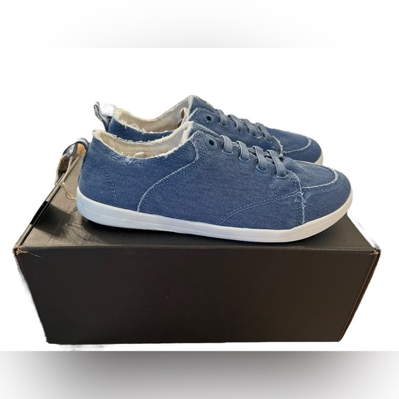 NWT Vionic Beach Women’s Pismo Casual Sneakers in Denim in size 6 wide - Picture 2 of 8